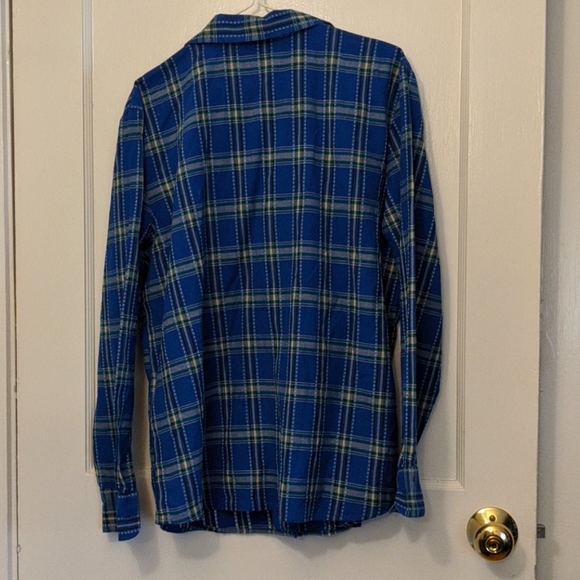 Christmas button up collared shirt - Picture 3 of 3